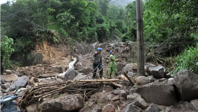 线路板厂祈福|福建泰宁山体滑坡紧急救援中