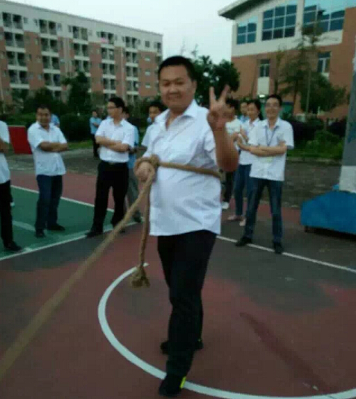 赣州深联PCB厂拔河比赛开幕啦。。