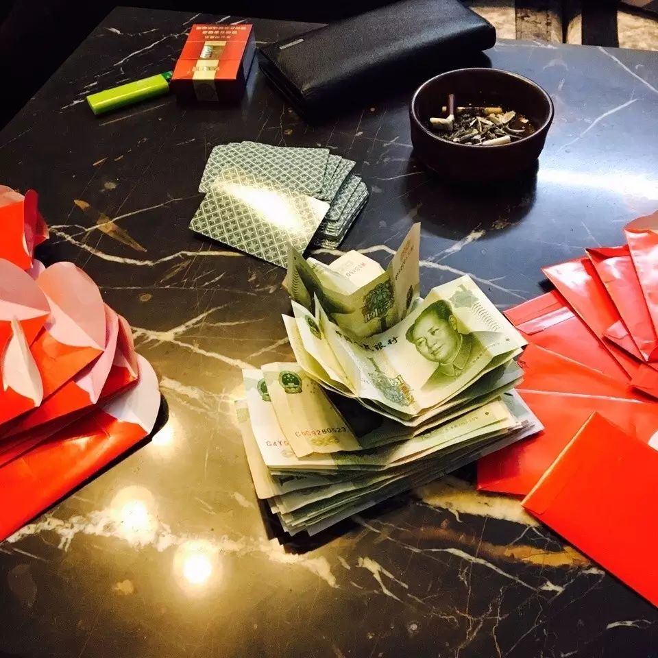 同事结婚只给100红包，线路板厂小编都觉得尴尬，结果…广东人的评论亮了，哈哈哈